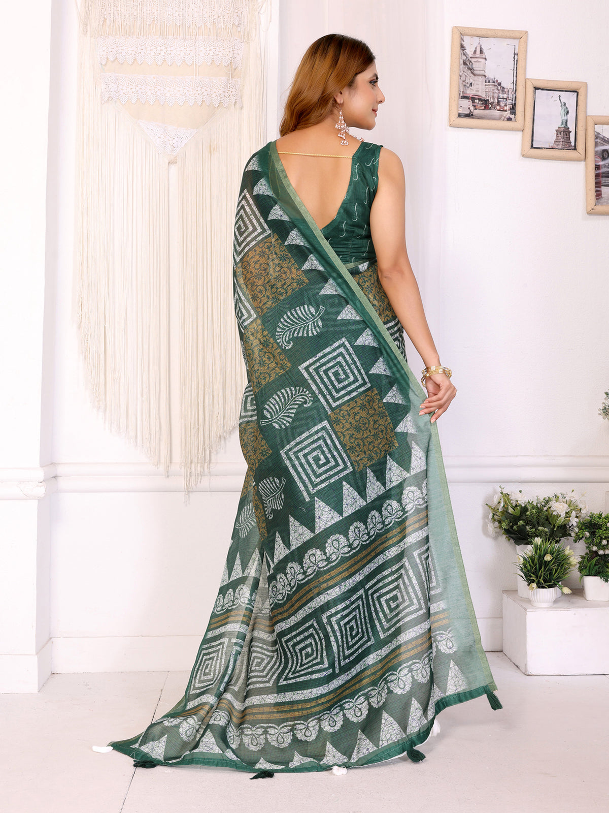 GREEN TRIANGLE BLOCK PRINK CHANDERI COTTAN SAREE