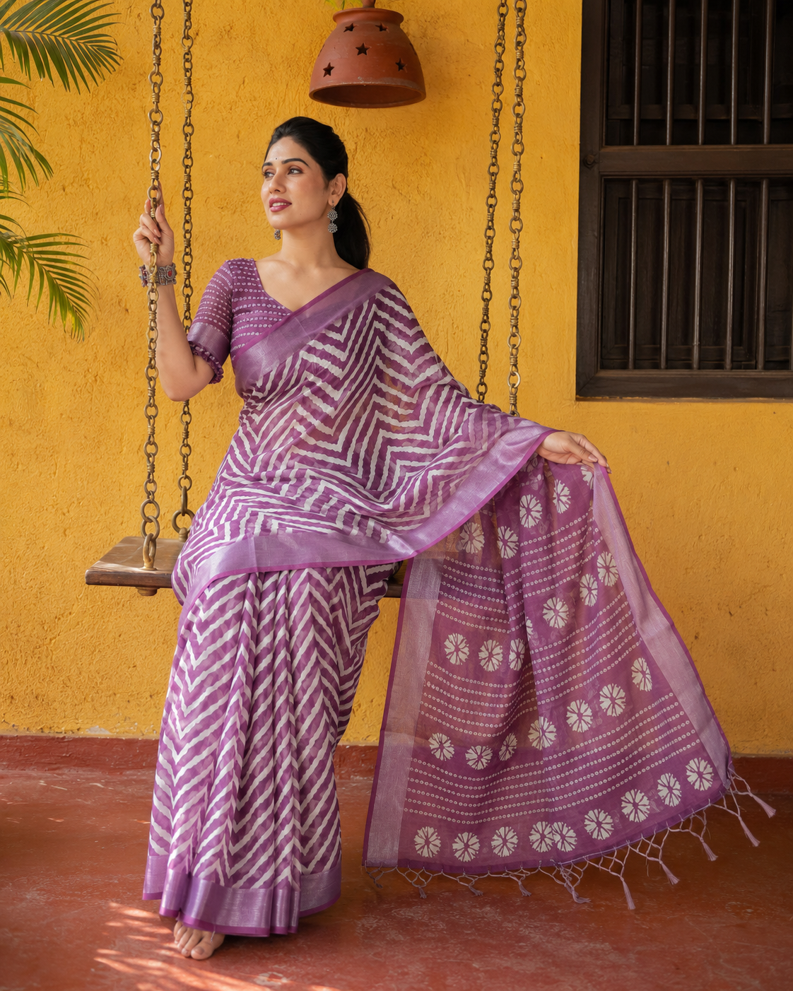PURPLE FLOWER PRINT ZARI BORDER SAREE